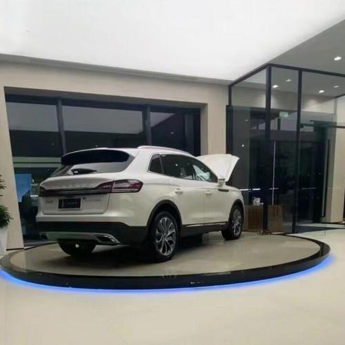 旋转升降舞台 点亮婚庆与车展的全能神器