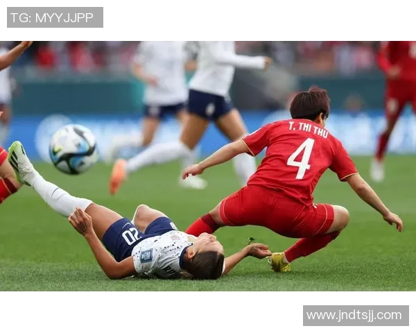 假球星足球：虚拟竞技世界中的真实对决与玩家成长挑战