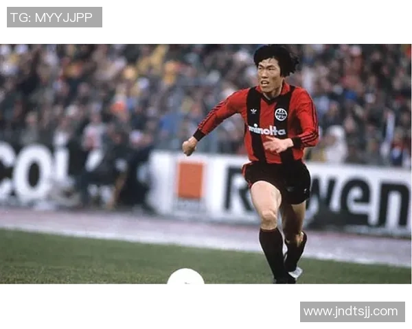 威朗足球球星风采展示与成长历程回顾