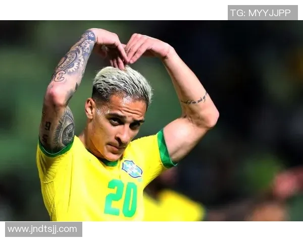 巴西足球球星安东尼巧妙护球技艺分析与突破对抗策略探讨 巴西足球球星安东尼巧妙护球技艺分析与突破对抗策略探讨