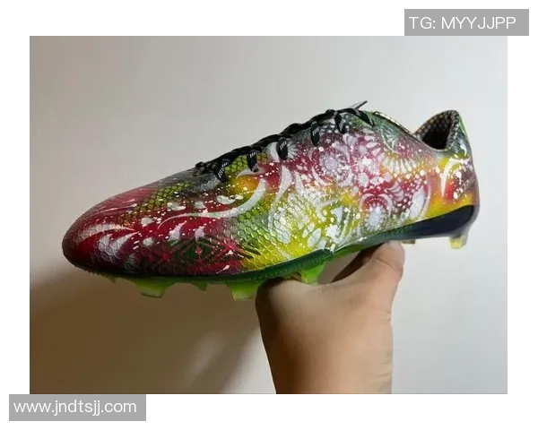 球星选择合适足球鞋尺码的秘诀及其对比赛表现的影响 球星选择合适足球鞋尺码的秘诀及其对比赛表现的影响