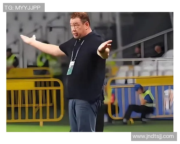 足球球星突遇睡落枕状态低迷赛场表现引发球迷热议 足球球星突遇睡落枕状态低迷赛场表现引发球迷热议